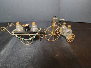 lot 126 image: Vintage Salt & Pepper Shakers (Marked Japan) (see pics for damage)