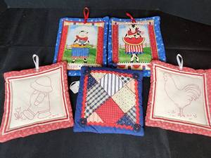 lot 156 image: Hot Pads and Coasters