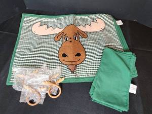 lot 159 image: Moose Placemats, Napkins, and Napkin Rings