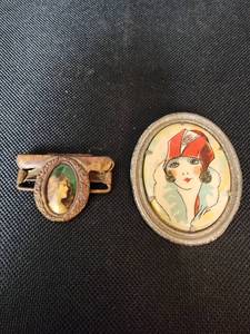 lot 234 image: (2) Vintage Pins (1900s and 1970s)