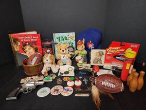 lot 294 image: Collectibles