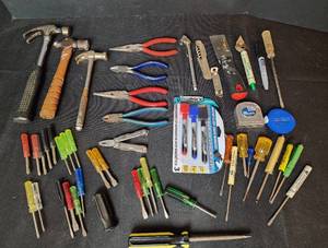 lot 332 image: Hand Tools