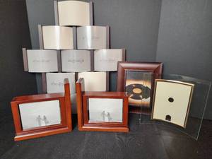 lot 337 image: Picture Frames