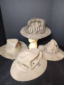 lot 381 image: Hats (size 7 18 - 7 14)