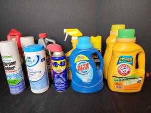 lot 390 image: Household Cleaners (mostly full)