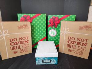 lot 441 image: (5) Heavy Christmas Gift Boxes