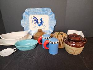 lot 445 image: Kitchen Stoneware