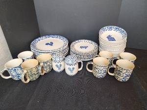lot 446 image: 34pc. Animals Folk Craft Stoneware (complete setting for 8)