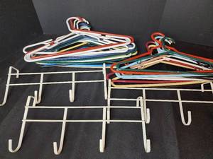 lot 485 image: Plastic Hangers and Over the Door Hooks