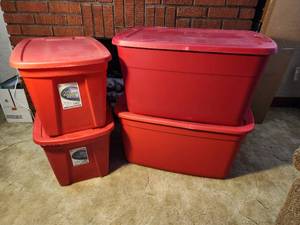 lot 488 image: (2) 18 Gallon Totes with Lids and (2) 30 Gallon Totes with Lids