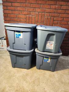 lot 490 image: (3) 21 Gallon Totes with Lids and (1) 18 Gallon Tote with Lid