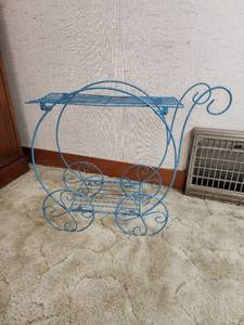 lot 29 image: Metal Garden Cart Plant Stand 25x10x22