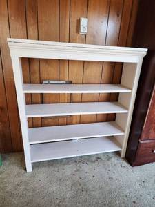 lot 40 image: White Bookshelf 46x15x51