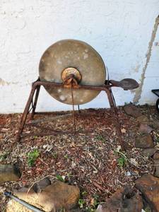 lot 43 image: Antique Grinding Wheel (good condition)
