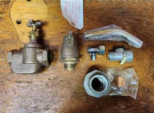lot 615 image: New Brass Plumbing Fittings and More