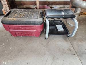 lot 634 image: Rubbermaid Action Packer and Pro Lift Creeper Seat