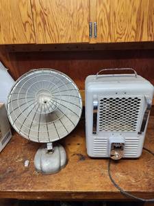 lot 637 image: Vintage Bersted Focalipse 1000-Watt Electric Heater (powers on) and Titan Electric Heater (powers on)