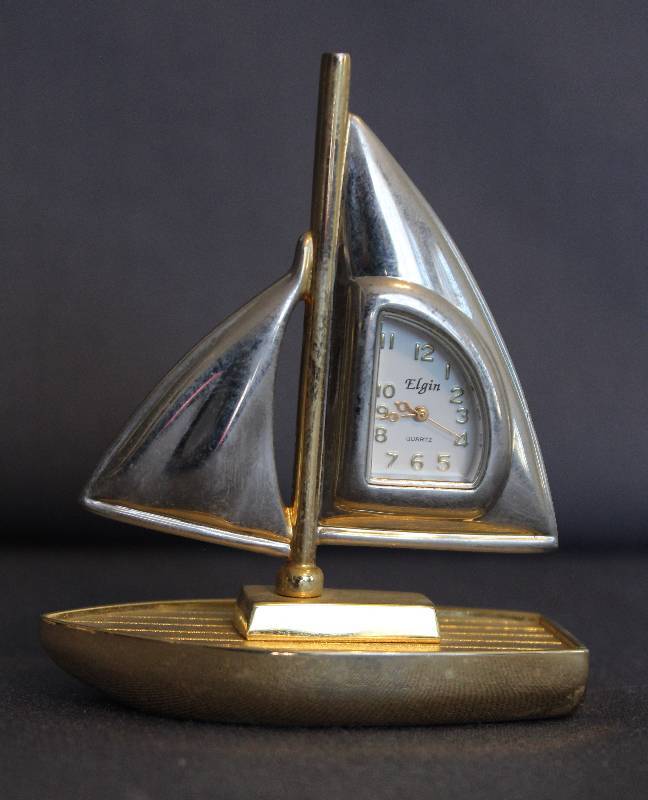 lot 4005 image: Gorgeous Elgin Quartz Miniature Sailboat Timepiece Clock