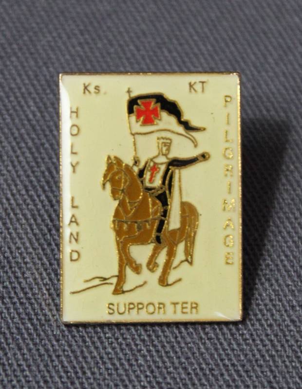 lot 4034 image: Gorgeous Enamel Lapel Pin reads Holy Land Pilgrimage Supporter KS-KT