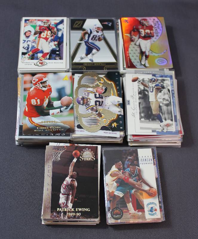 lot 4134 image: HUGE Lot of Football and Basketball Cards