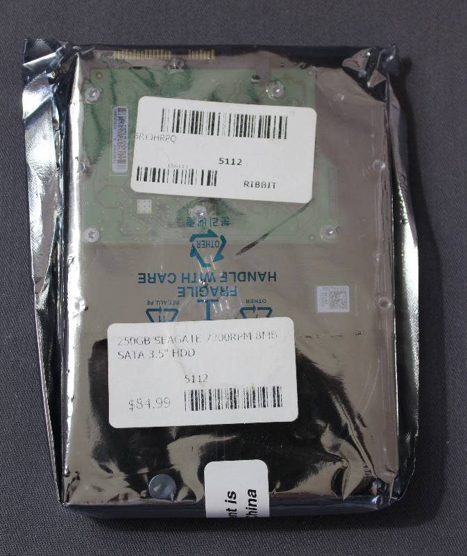 lot 4138 image: Computer 250GB Seagate 7200RPM 8MB SATA 3.5 HDD 5112