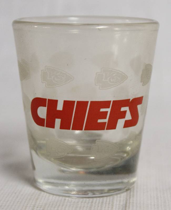 lot 5012 image: Libby USA Kansas City Chiefs 1-12oz Clear Shot Glass w Frosted Logo Detail