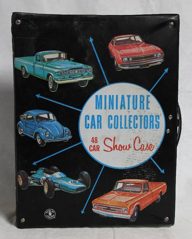 lot 5014 image: Vintage 1966 Miniature Car Collectors 48 Car Show Case