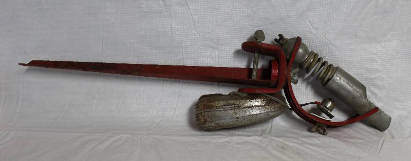 Vintage Fishing Pole Holder with Alarm, Collector's Auction, Vintage Cars  & Restaurant Equipment & Antiques - Towanda, KS *** All bids start at $1.00  ***