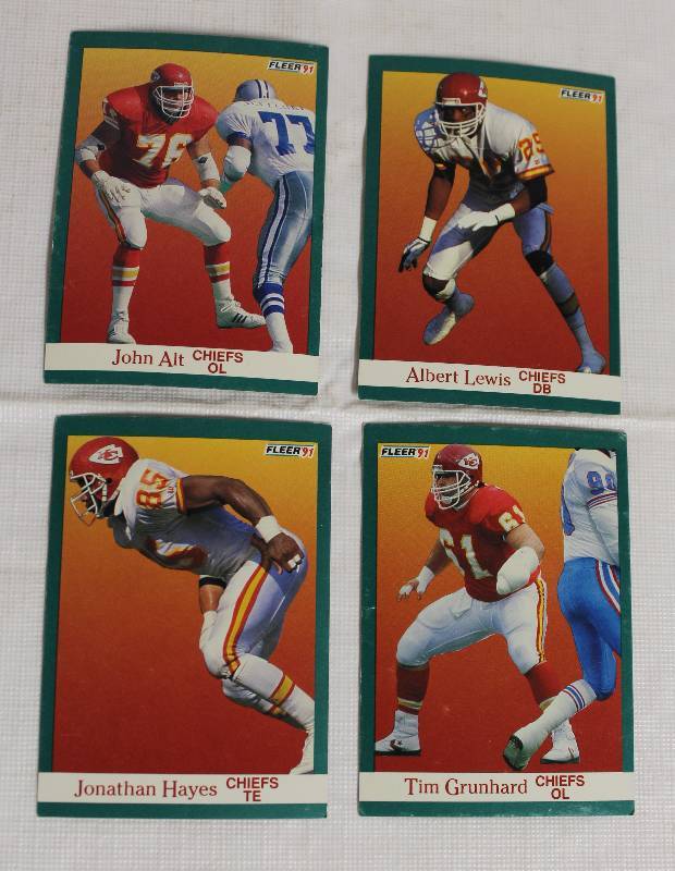 lot 4153 image: Lot of FOUR Kansas City Chiefs FLEER 91 Football Cards