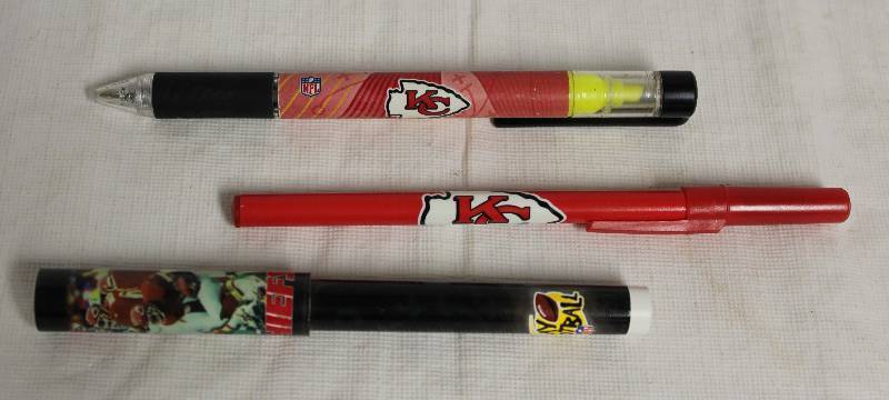 lot 4158 image: LOT of 3 Kansas City Chiefs Ballpoint Pens One has Highlighter Tip