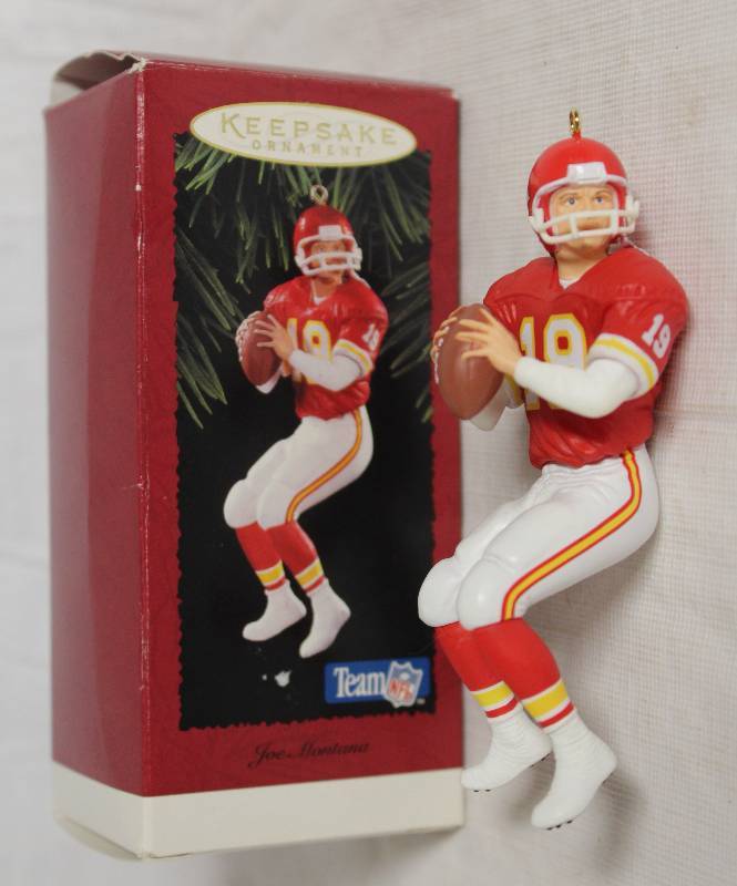 lot 4160 image: 1995 Hallmark Kansas City Chiefs #19 Joe Montana Ornament Very Nice