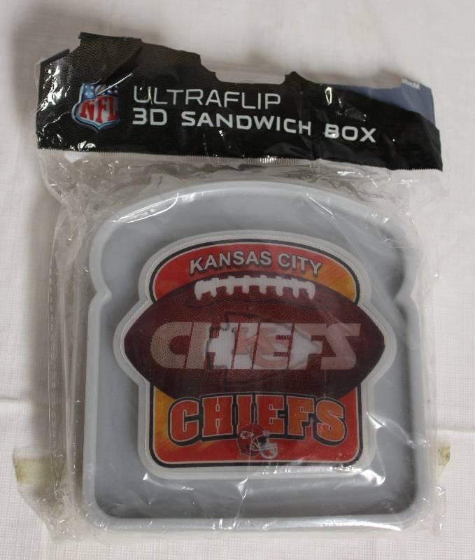 lot 4165 image: BRAX, LTD Kansas City Chiefs UltraFlip 3D Sandwich Box w Hologram