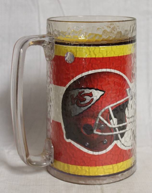 lot 4167 image: ThermoServ NFL Kansas City Chiefs Stein Keep your drink cold during game time