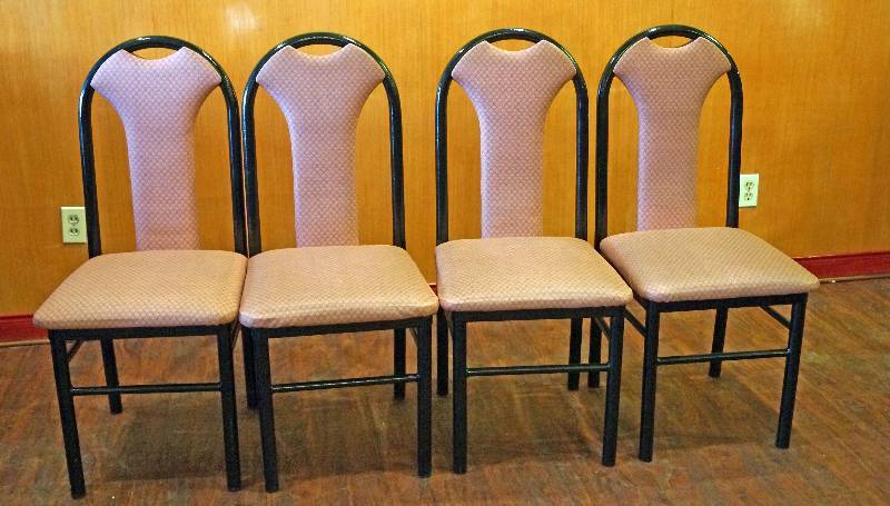 lot 5234 image: Lot of 4 - Heavy Duty Restaurant Dining Chairs - Mauve Color