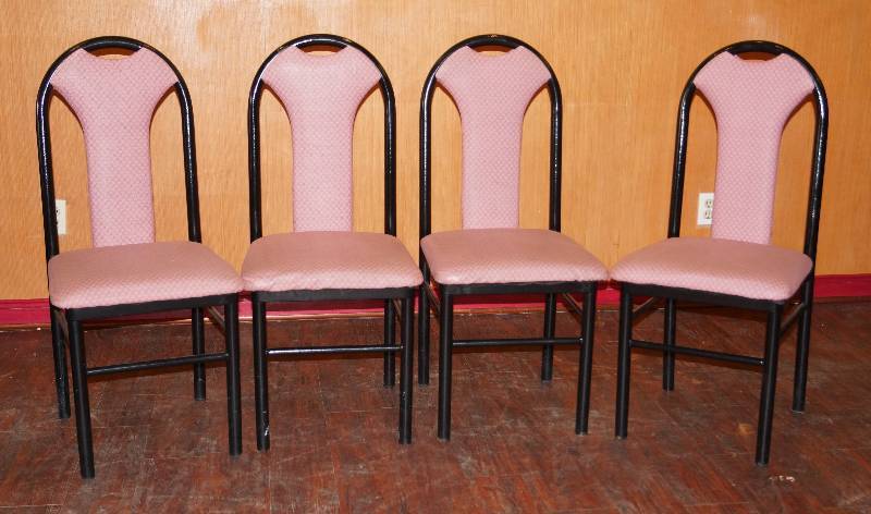 lot 5235 image: Lot of 4 - Heavy Duty Restaurant Dining Chairs - Mauve Color