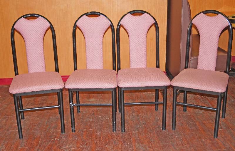 lot 5239 image: Lot of 4 - Heavy Duty Restaurant Dining Chairs - Mauve Color