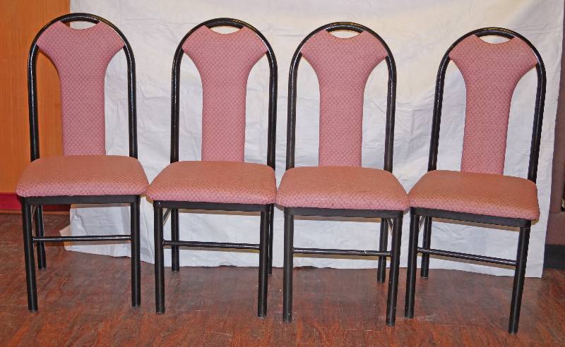 lot 5240 image: Lot of 4 - Heavy Duty Restaurant Dining Chairs - Mauve Color