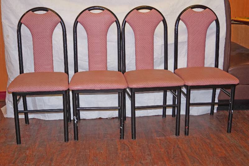 lot 5243 image: Lot of 4 - Heavy Duty Restaurant Dining Chairs - Mauve Color