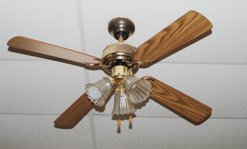lot 5301 image: Ceiling Fan - 4 Blade