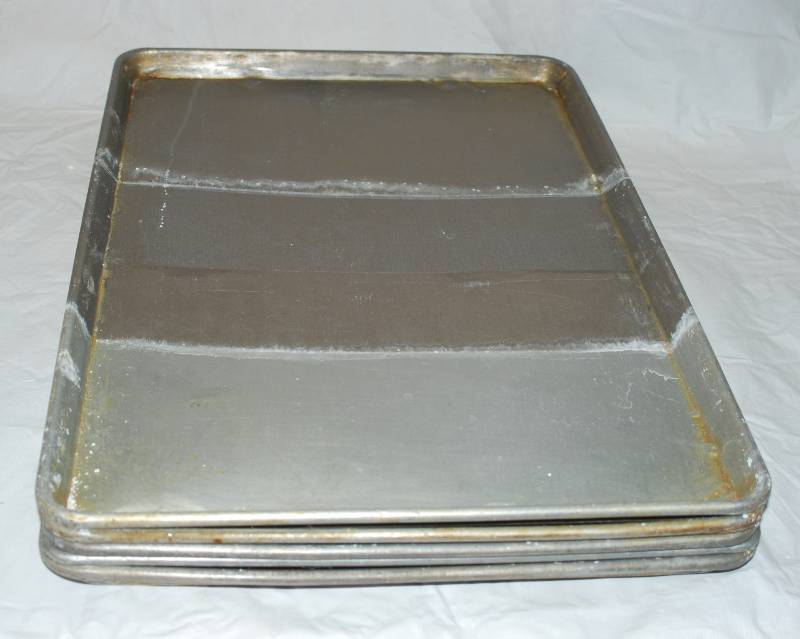 lot 5310 image: Lot of 5 Commercial Baking Sheets - 26 x 18