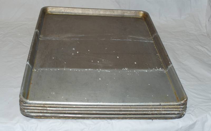 lot 5311 image: Lot of 5 Commercial Baking Sheets - 26 x 18