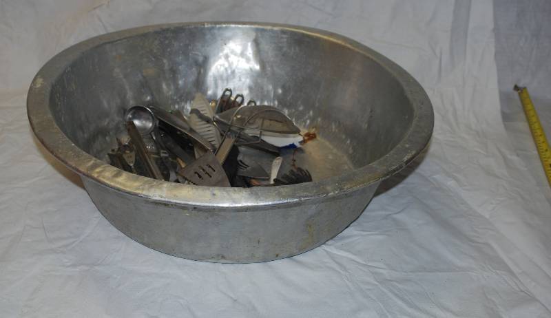 lot 5317 image: A bunch of misc restaurant utensils in a big metal bowl