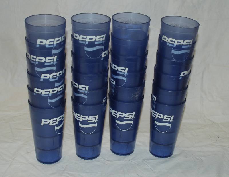 lot 5092 image: Lot of 10 PEPSI Tumblers - 20oz.