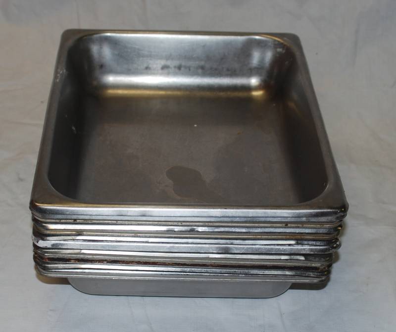 lot 5105 image: Lot of 12 - Stainless Steel Buffet Serving Trays  Approx 13 x 10.5