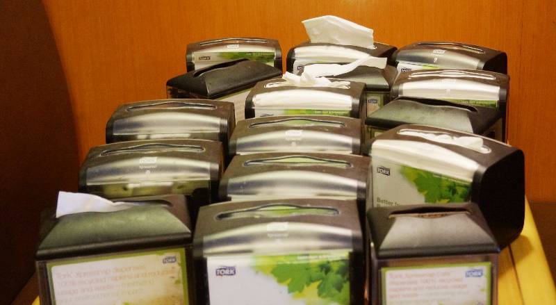 lot 5306 image: Lot of 16 TORK XPressNap Napkin Dispensers - see photo for sizes