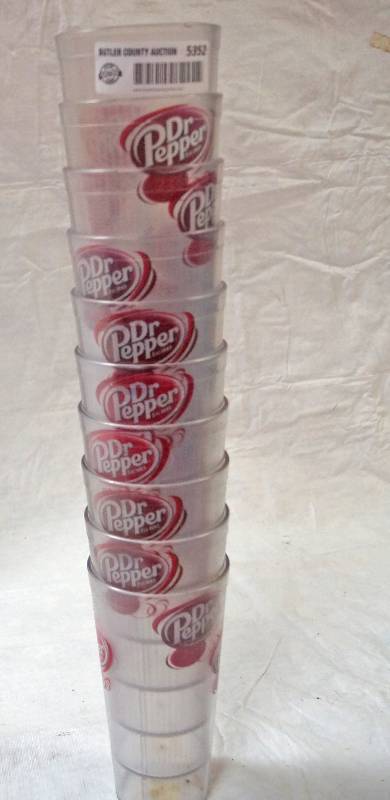 lot 5352 image: Lot of 10 - Dr. Pepper  Diet Dr. Pepper Tumblers 20 oz. Cups