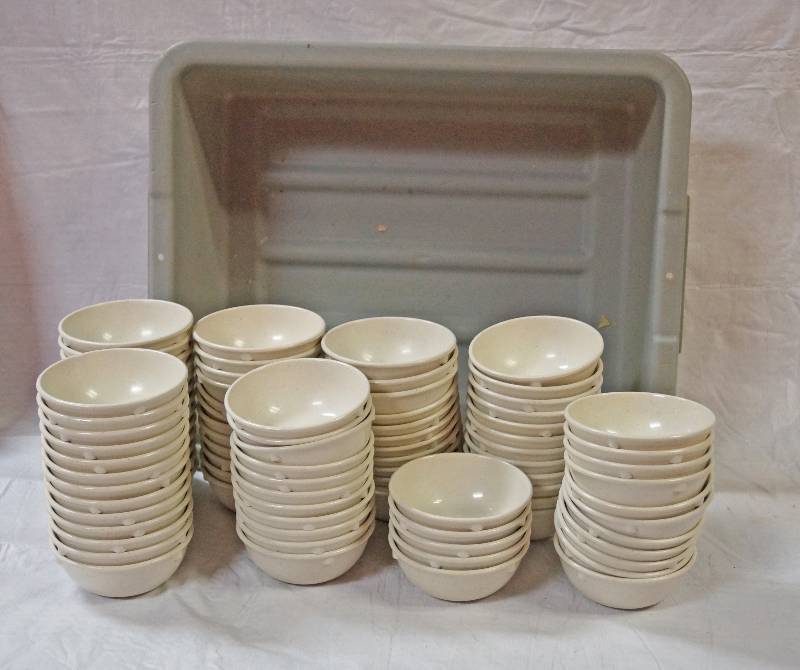 lot 5371 image: Huge Lot of Ice Cream  Sauce Bowls with Tub