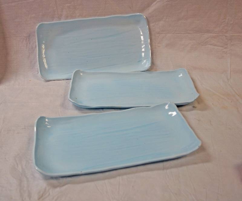 lot 5376 image: 3 Nice Blue Serving Platters