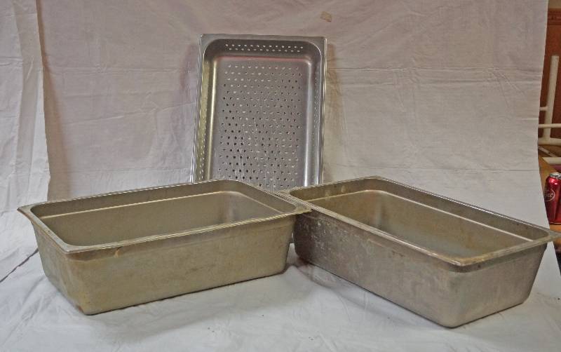 lot 5379 image: 2 Steam Table Pans & Steam Table Strainer Pan