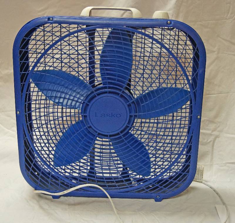 lot 5422 image: Cool Blue BOX FAN - Tested - Works
